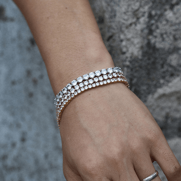 Nocta Vince Aura Prong Round-Cut Bracelet