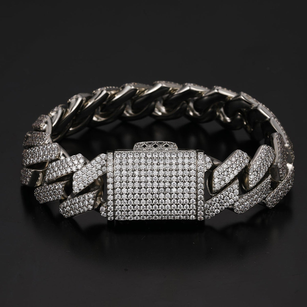 Nocta Vince Plano Pavé Cuban Bracelet