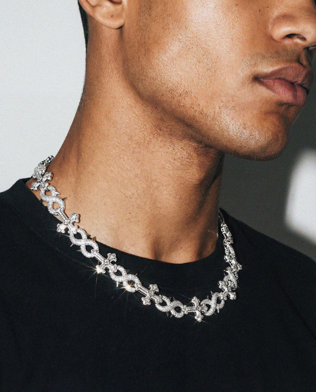 18MM Thorned Chrome Chain